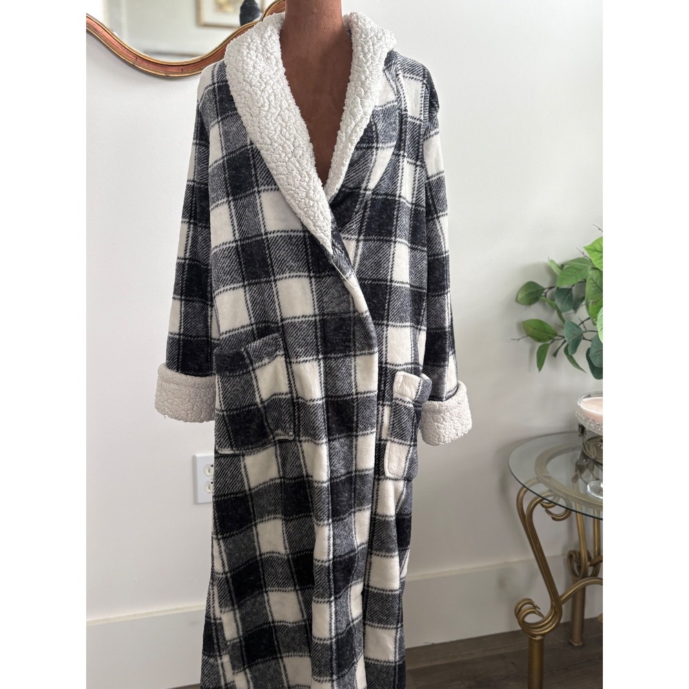 Sonoma Goods for Life Plaid Robe XS Black White Sherpa Trim Sleepwear - Picture 2 of 5
